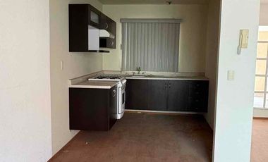 SE VENDE CASA DE 3 HABITACIONES