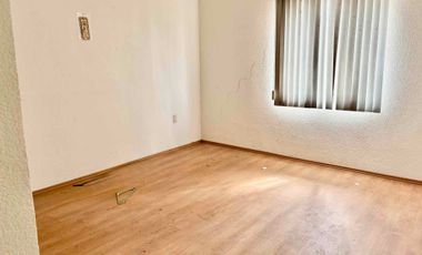 SE VENDE CASA DE 3 HABITACIONES