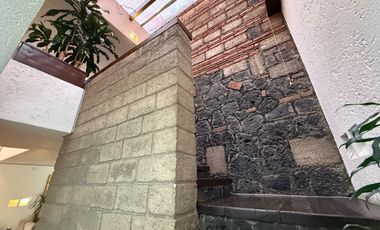 Venta casa duplex en fraccionamiento con Jardin