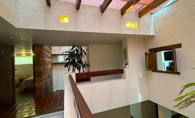 Venta casa duplex en fraccionamiento con Jardin