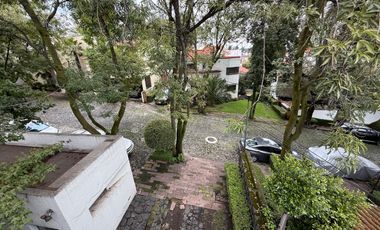 Venta casa duplex en fraccionamiento con Jardin