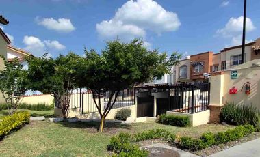 Venta Casa duplex Planta Baja Real Solare I