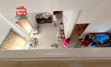 บ้านเดี่ยว หมู่บ้าน V-alive ลำลูกกา คลอง 8 เนื้อที่ 51.5 ตรว. ตำบลลำลูกกา อำเภอลำลูกกา จังหวัดปทุมธานี