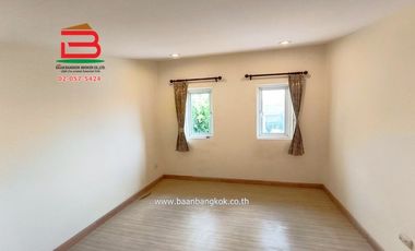 บ้านเดี่ยว หมู่บ้าน V-alive ลำลูกกา คลอง 8 เนื้อที่ 51.5 ตรว. ตำบลลำลูกกา อำเภอลำลูกกา จังหวัดปทุมธานี