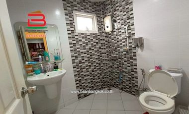 บ้านเดี่ยว หมู่บ้าน V-alive ลำลูกกา คลอง 8 เนื้อที่ 51.5 ตรว. ตำบลลำลูกกา อำเภอลำลูกกา จังหวัดปทุมธานี