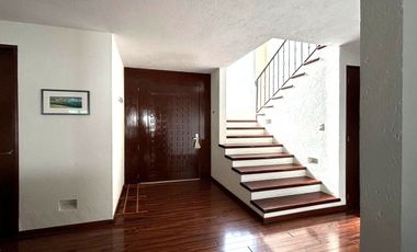 SE VENDE CASA EN ZAVALETA, EXCLUSIVO FRACCIONAMIENTO