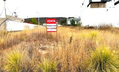 Venta de Terreno habitacional de 180m2 en El Encino Residencial & Golf