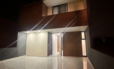 RENTA DE CASA EN MAYORAZGO 4 RECAMARAS CON AIRE ACONDICIONADO