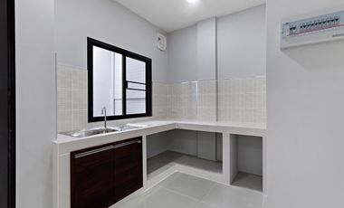 ทาวน์โฮม 2 ชั้น รีโนเวทใหม่ ลิฟวิ่ง เรสซิเดนซ์ รังสิต-ราชพฤกษ์ หน้าบ้านไม่ชนใคร ใกล้ฟิวเจอร์ฯ