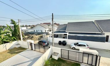 Minimalist 2-Storey Home – Hang Dong, Chiang Mai