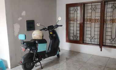 Rumah di kemanggisan ilir jakarta barat