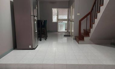 เฟิสโฮม ทาวน์เฮ้าท์ 18ตรว. 2 ห้องนอน 2 ห้องน้ำ รีโนเวตใหม่ ราคาถูก