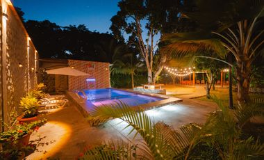 Esta casa es perfecta para quienes buscan un estilo de vida más conectado con la naturaleza y la cultura local, pero sin renunciar a la ciudad.
