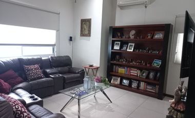 Casa en Venta en Portón de Valle Alto