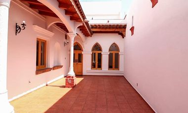 Casa amplia y remodelada en Venta en el Centro Histórico de Morelia