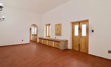 Casa amplia y remodelada en Venta en el Centro Histórico de Morelia