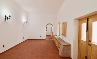 Casa amplia y remodelada en Venta en el Centro Histórico de Morelia