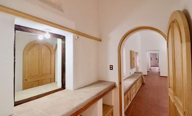 Casa amplia y remodelada en Venta en el Centro Histórico de Morelia