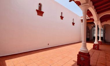 Casa amplia y remodelada en Venta en el Centro Histórico de Morelia