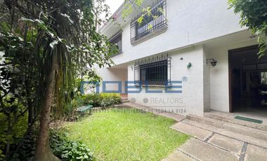 Casa en Venta - Lomas de Tecamachalco