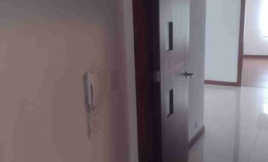 SE VENDE HERMOSO DEPARTAMENTO TRES DORMITORIOS SECTOR EL BOSQUE