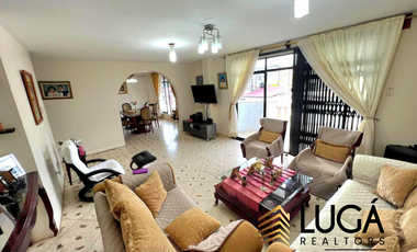 Casa con local comercial y suite en venta, sector norte, Manta, Ecuador