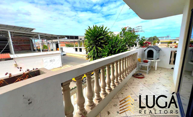 Casa con local comercial y suite en venta, sector norte, Manta, Ecuador