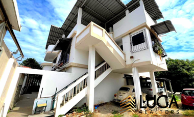 Casa con local comercial y suite en venta, sector norte, Manta, Ecuador