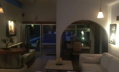 VENTA HERMOSA CASA EN VERGELES DE OAXTEPEC !!!!