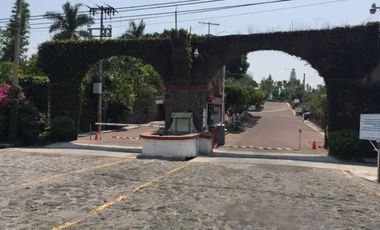 VENTA HERMOSA CASA EN VERGELES DE OAXTEPEC !!!!