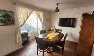 Casa 3 Dorm, 2 Baños, Gran Patio Barrio Seguro/ Larapinta