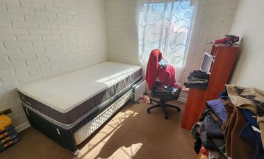 Casa 3 Dorm, 2 Baños, Gran Patio Barrio Seguro/ Larapinta