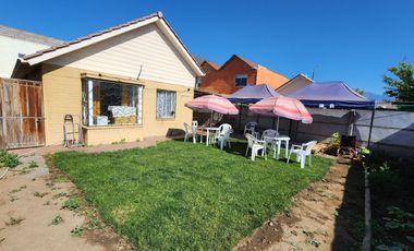 Casa 3 Dorm, 2 Baños, Gran Patio Barrio Seguro/ Larapinta