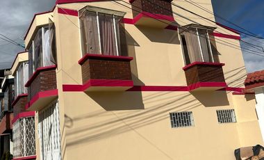 SE VENDE CASA EN EL POBLADO TUNJA