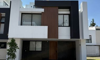 Casa en venta zona Zavaleta Puebla