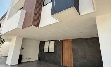 Casa en venta zona Zavaleta Puebla