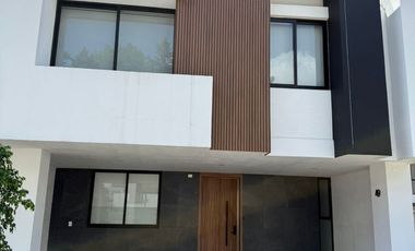 Casa en venta zona Zavaleta Puebla