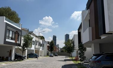 Casa en venta zona Zavaleta Puebla