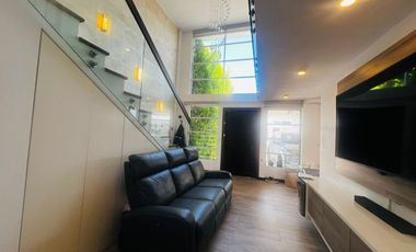 HERMOSA CASA DE VENTA EN TUMBACO!! POR HILACRIL!!