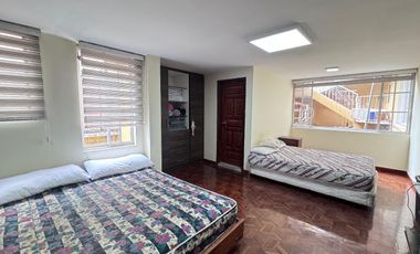 🏡 ¡Oportunidad Única en La Gasca! Casa Remodelada con Piscina, Departamento Independiente, Local Comercial y Seguridad Total