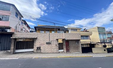 🏡 ¡Oportunidad Única en La Gasca! Casa Remodelada con Piscina, Departamento Independiente, Local Comercial y Seguridad Total