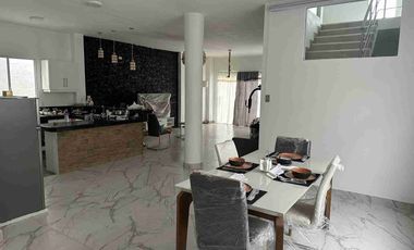 ESPECTACULAR  Y ELEGANTE VILLA , POR ESTRENAR , 4 DORMITORIOS, CON  VISTA AL MAR