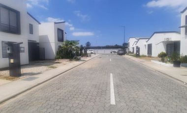 VENTA DE CASA - VIA A LA COSTA - URBANIZACION VILLA BLANCA