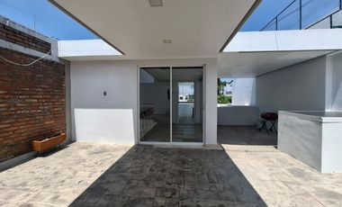 A Las Llanuras No. 215 Col. Prados Vallarta