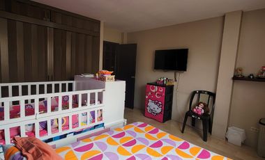 En venta casa de oportunidad en Ciudad Celeste, primeras etapas, nuevo Samborondon