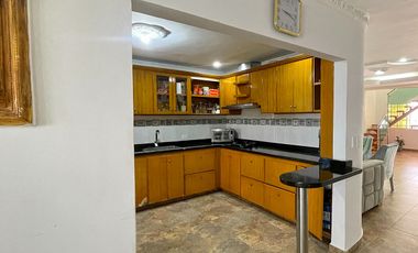 Casa en Venta en El Jardín, de Dos Niveles, Santa Marta