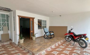 Casa en Venta en El Jardín, de Dos Niveles, Santa Marta