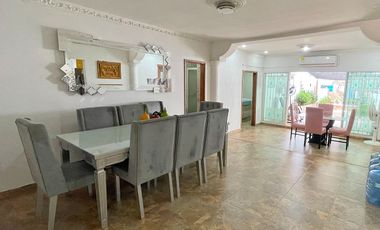Casa en Venta en El Jardín, de Dos Niveles, Santa Marta