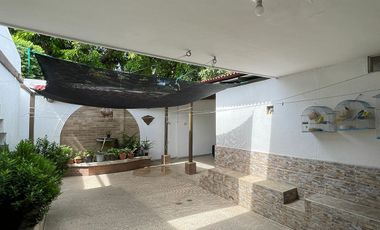 Casa en Venta en El Jardín, de Dos Niveles, Santa Marta