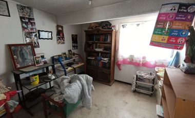 CASA EN EXCELENTE UBICACION Y ESPACIOS